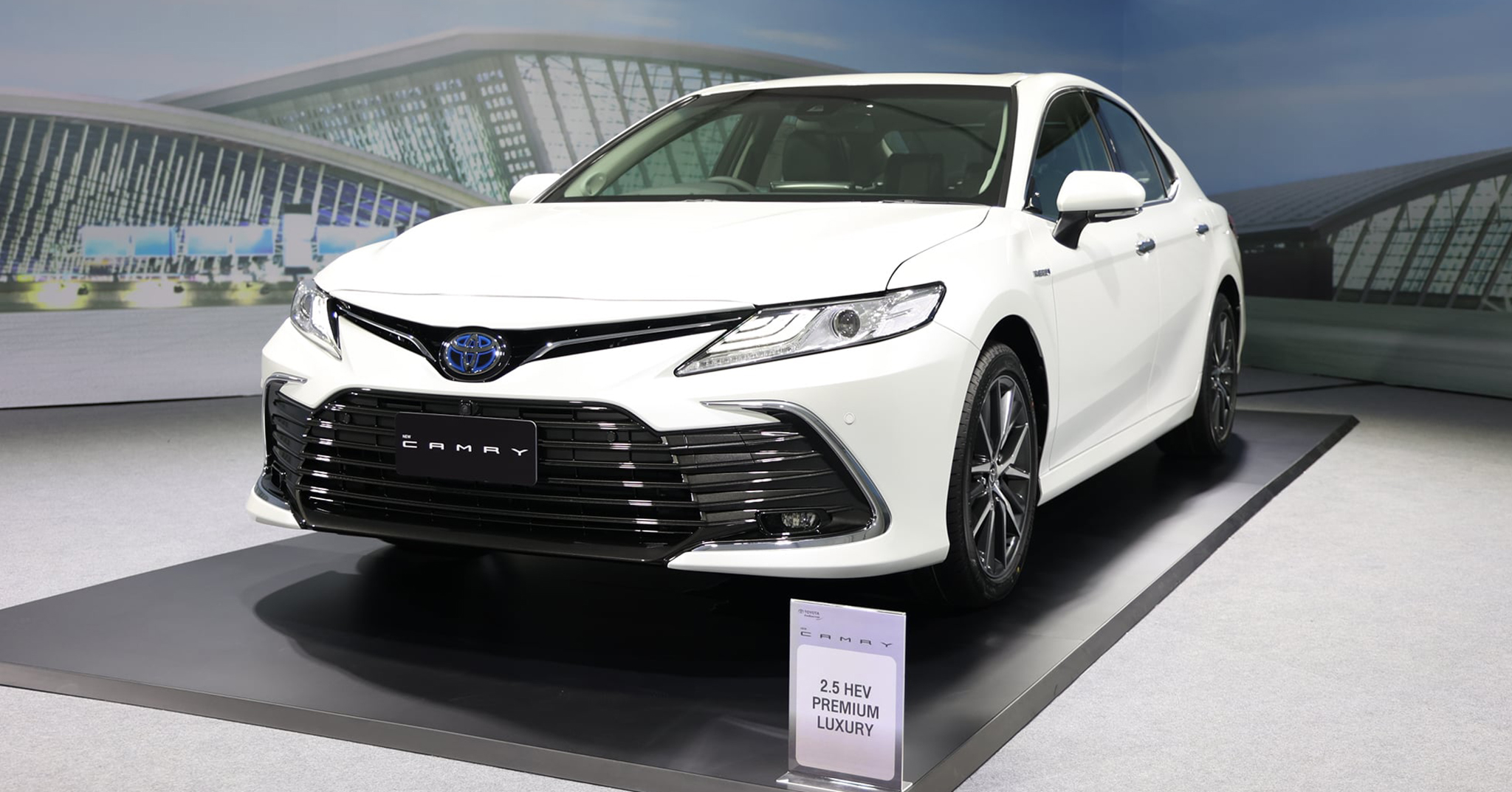 Giá xe Toyota Camry Cần Thơ 2022